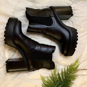 Steve Madden Platform Ankle Boot